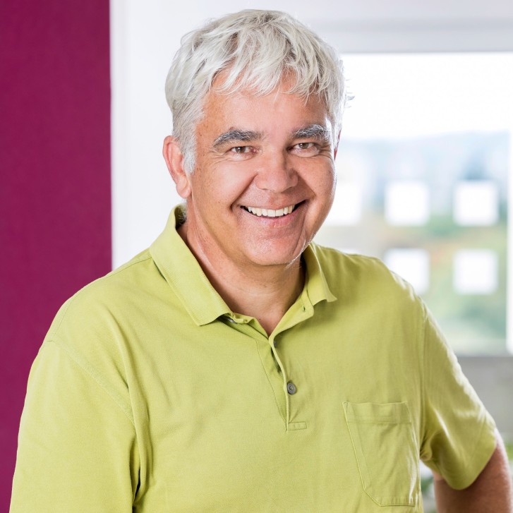Dr. med. Ruedi Moser Dr. med. Ruedi Moser